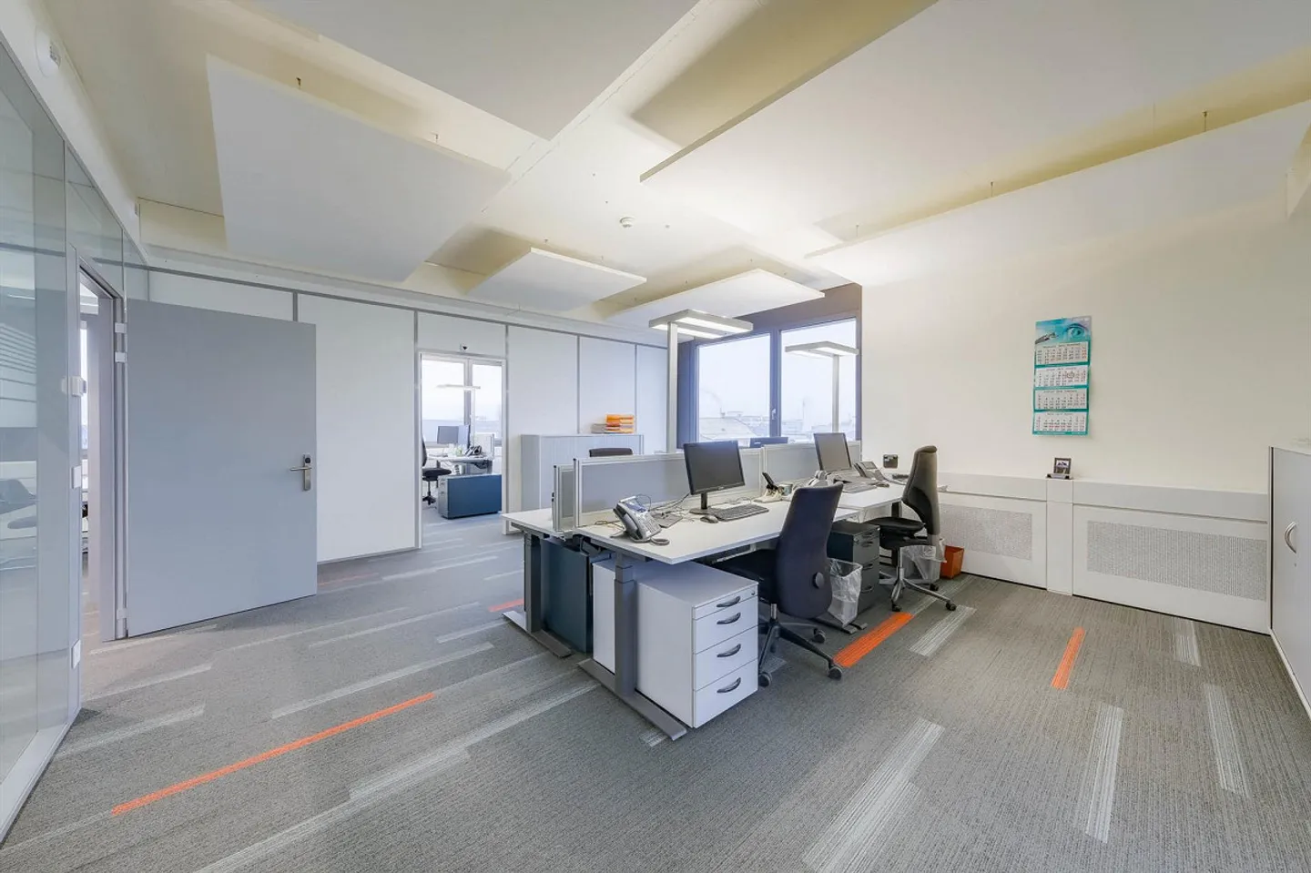 Espaces de bureau climatisés dans un emplacement de choix - Photo 7 sur 13