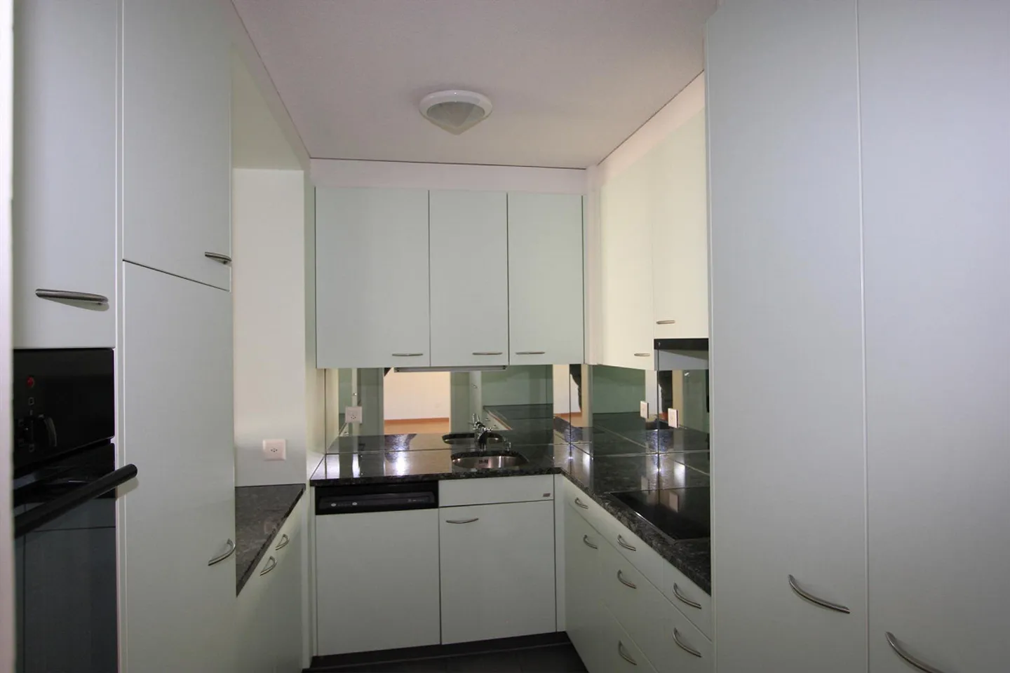 Moderne Wohnung mit Schwimmbad - Foto 4 von 11