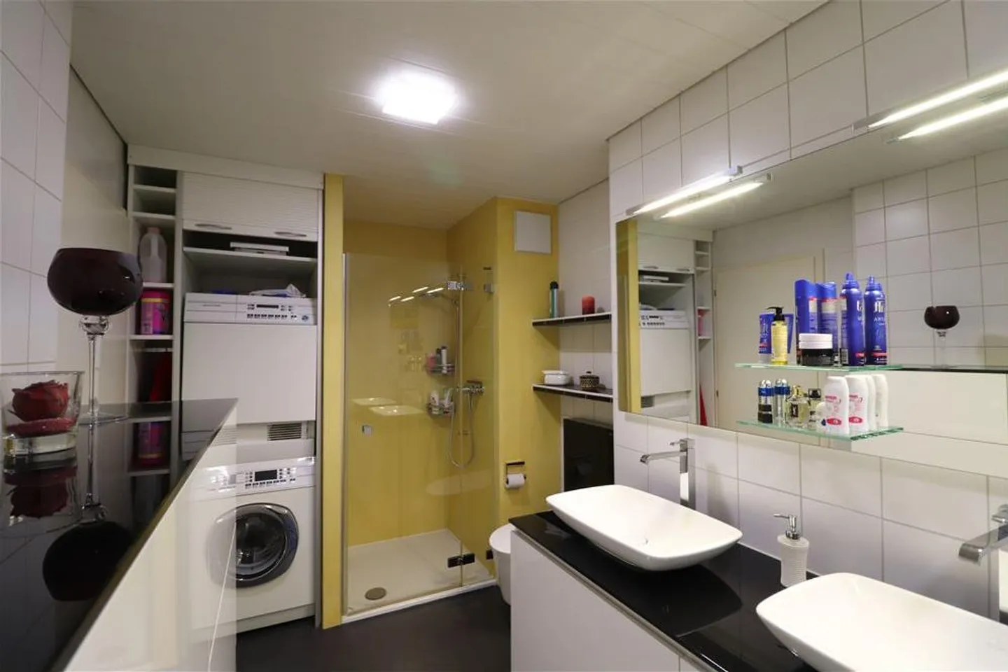 Spacious 4.5-room apartment with high-quality fireplace, open living concept and loggia - Photo 7 of 13