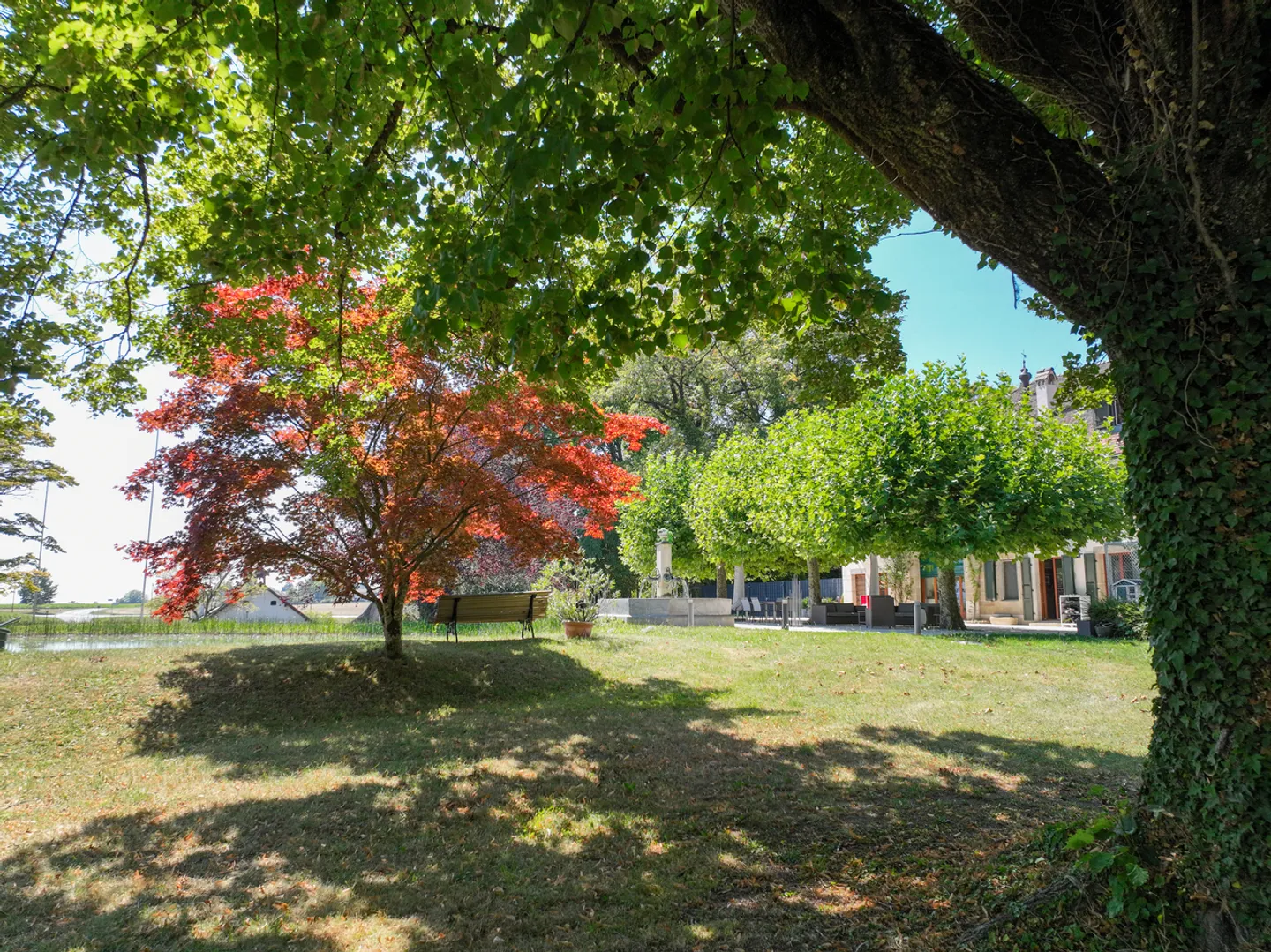 Manoir du 18ème siècle avec parc rénové de 7 800 m² - Photo 59 sur 60