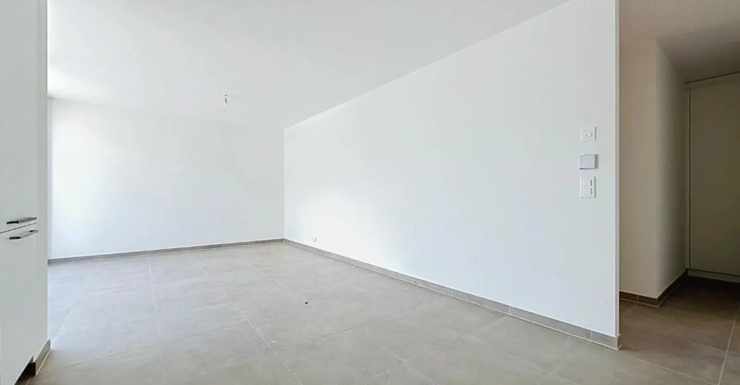 In affitto a Uvrier grande attico di 2.5 locali con terrazza - Foto 5 di 12