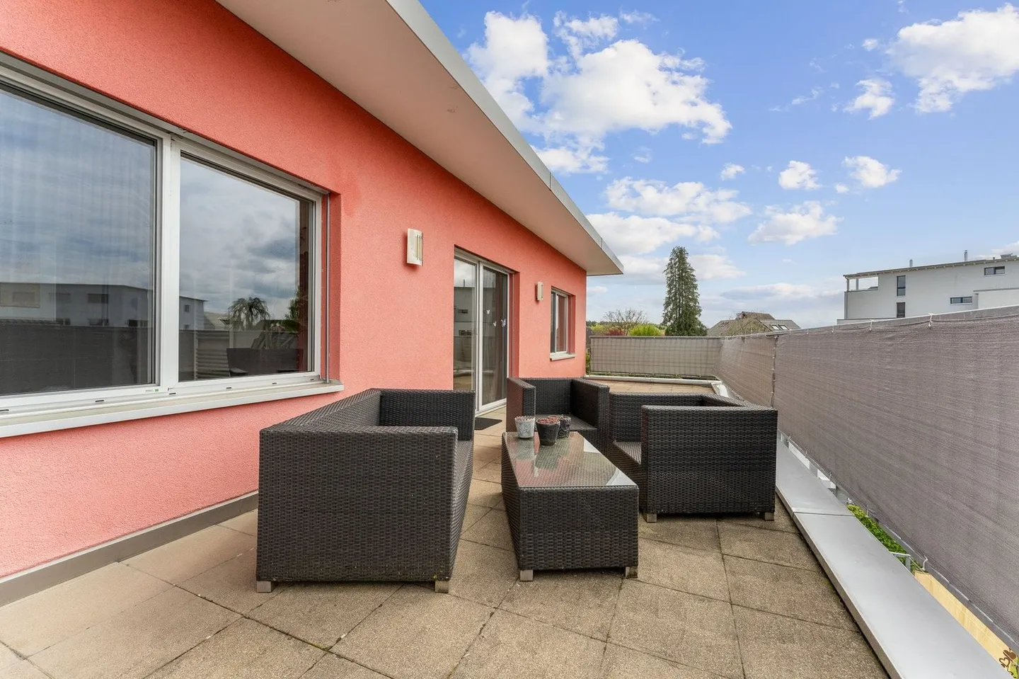 Maison individuelle de 5,5 pièces au design exclusif, jardin et double garage à Hochdorf - Photo 12 sur 13