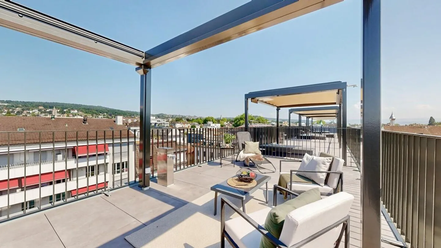 First rental: Fantastic 4.5 maisonette apartment with private roof terrace - Photo 1 of 10