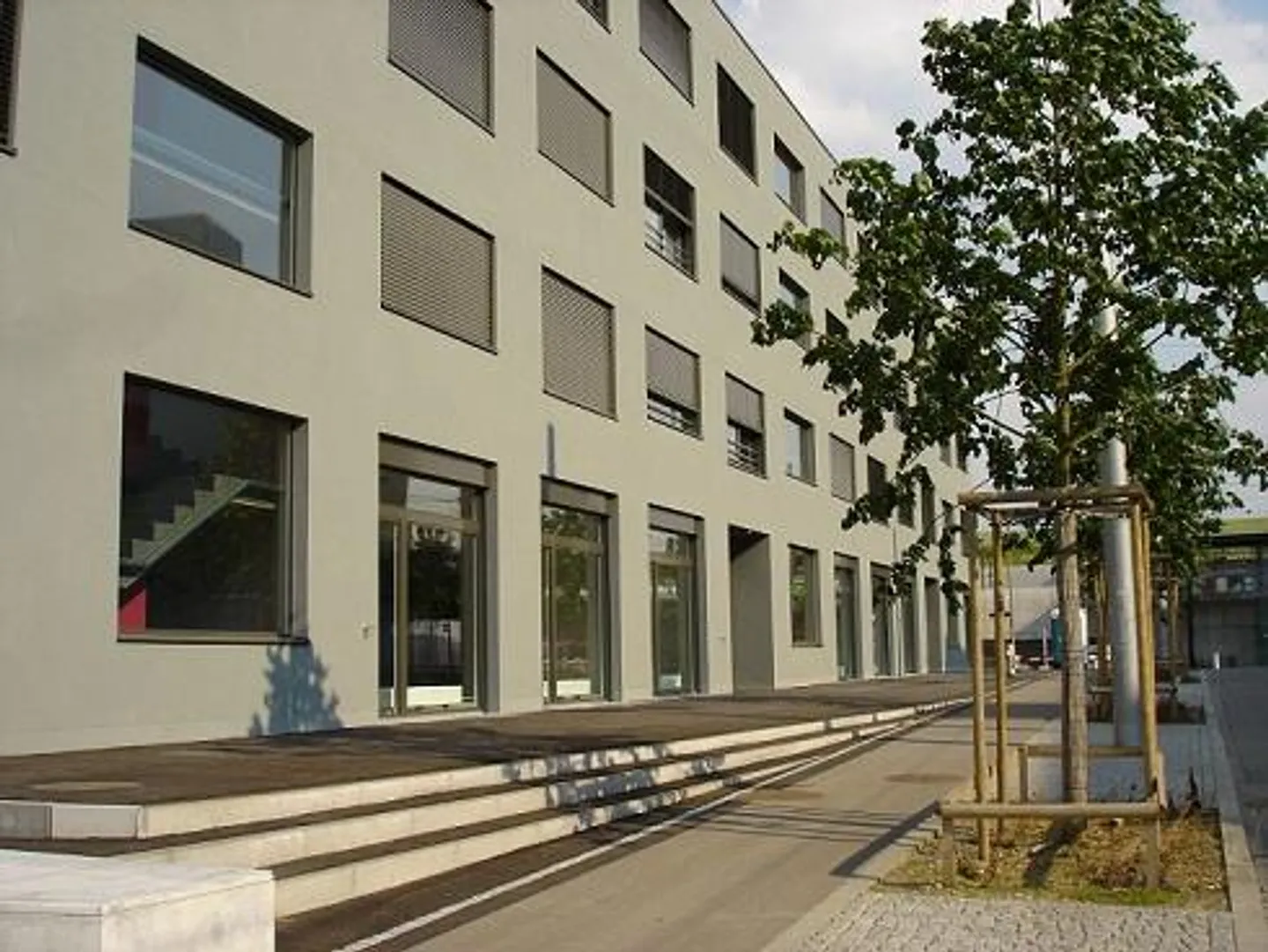 Einstellhallenparkplätze neben dem Westside Bern-Brünnen - Foto 1 von 1