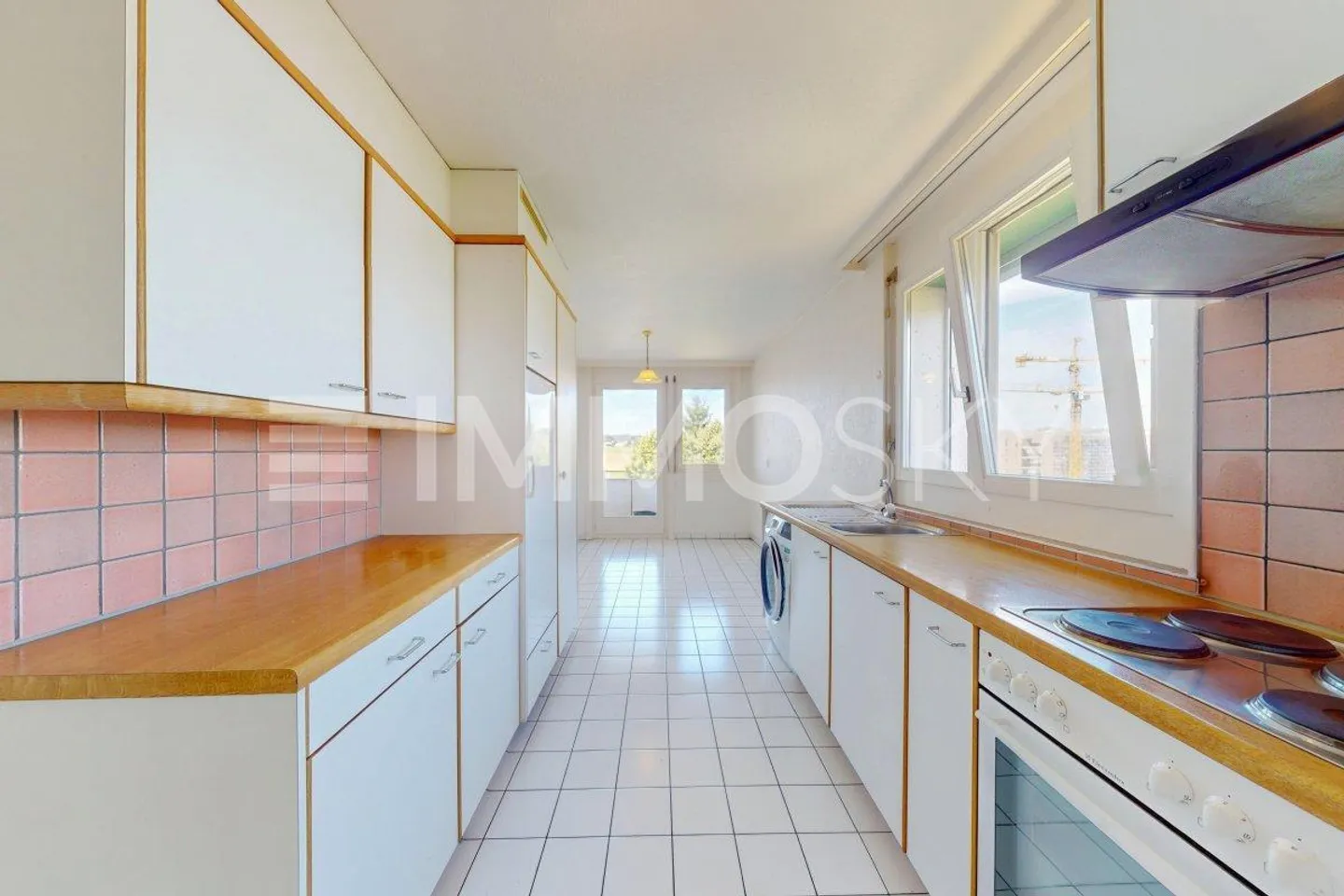 Geräumige Wohnung mit Balkon - Foto 3 von 5