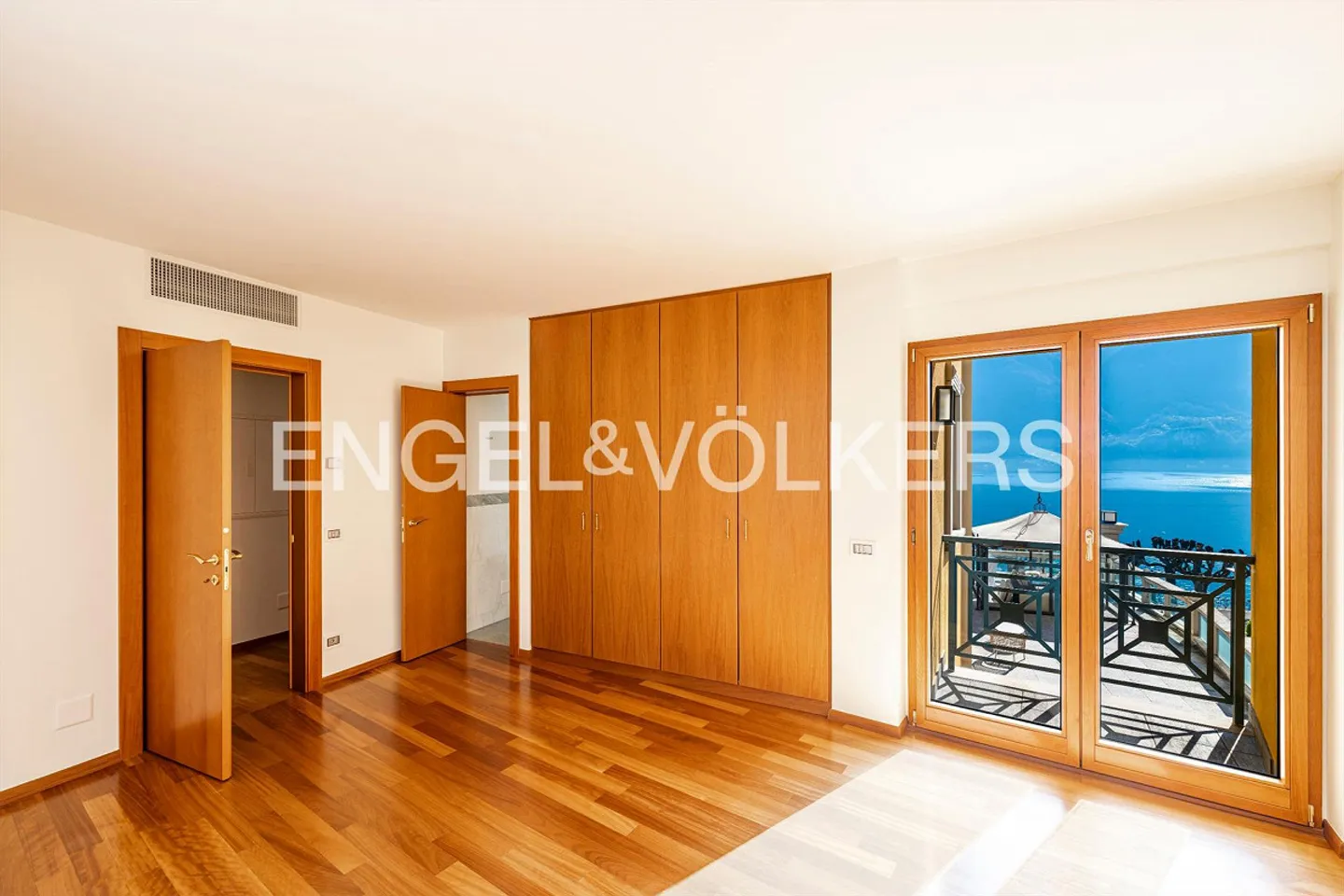 Lakefront Apartments in Lugano - Unit 10 - Photo 5 of 13