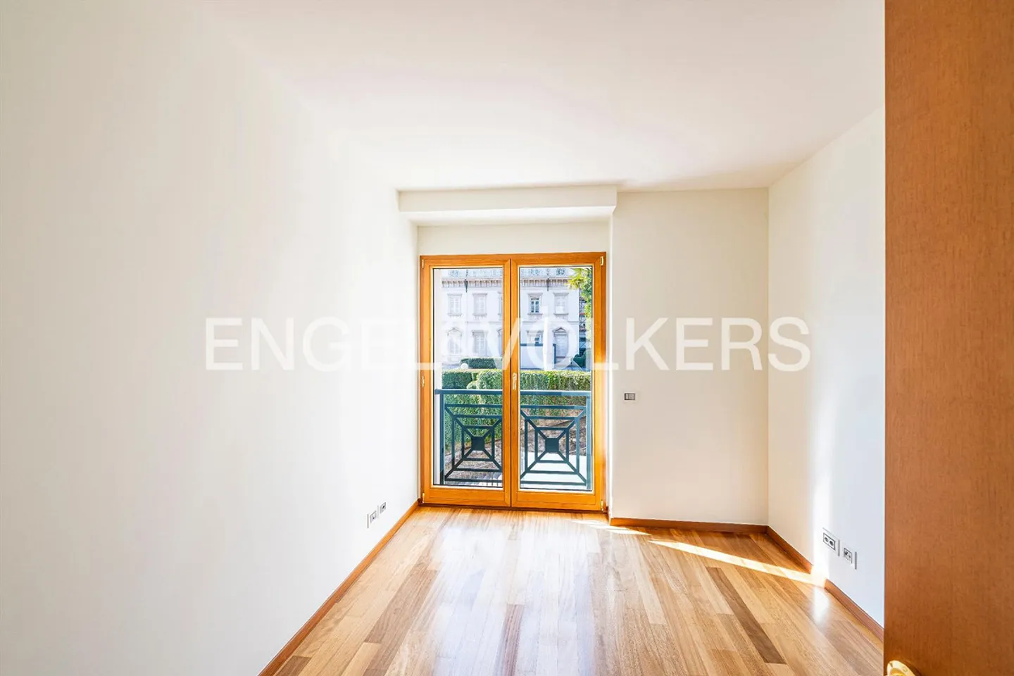 Lakefront Apartments in Lugano - Unit 10 - Photo 9 of 13