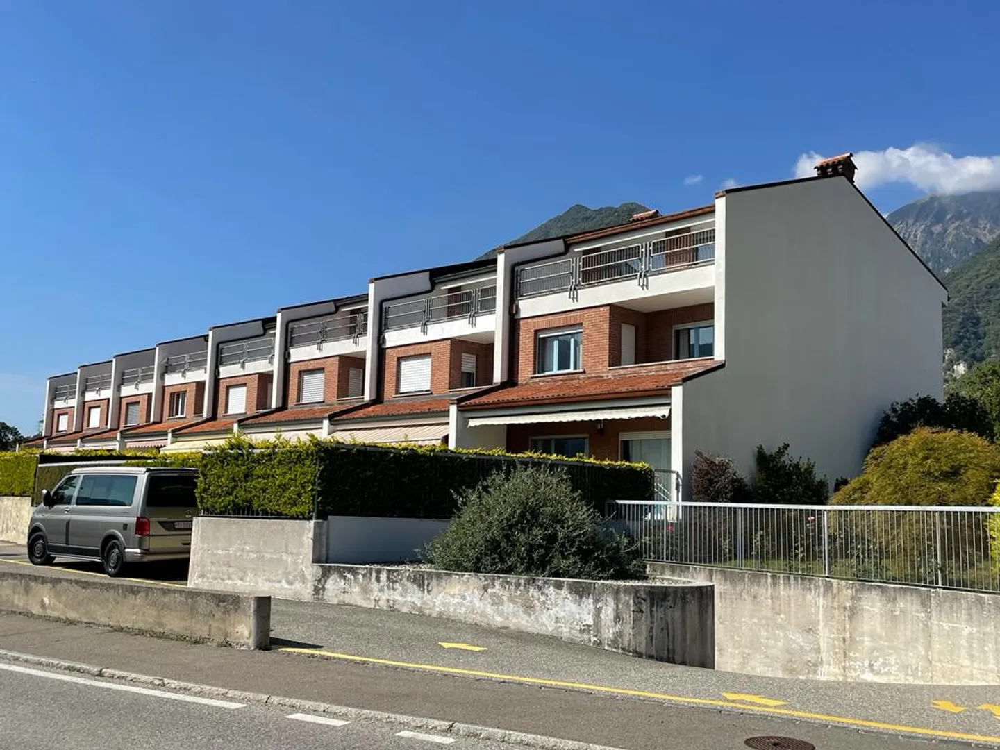 Ampia casa unifamiliare con 5,5 stanze - Sementina - Foto 2 di 13