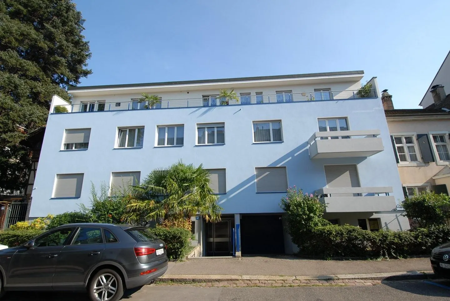 Beautiful 3-room apartment in a central location in Basel - Photo 1 of 2