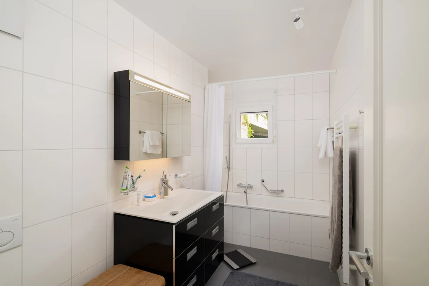 Bel appartement - Mont-sur-Rolle - Photo 8 sur 9