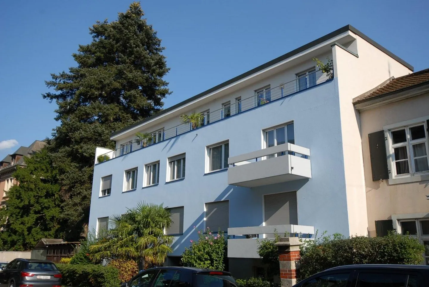 Beautiful 3-room apartment in a central location in Basel - Photo 2 of 2