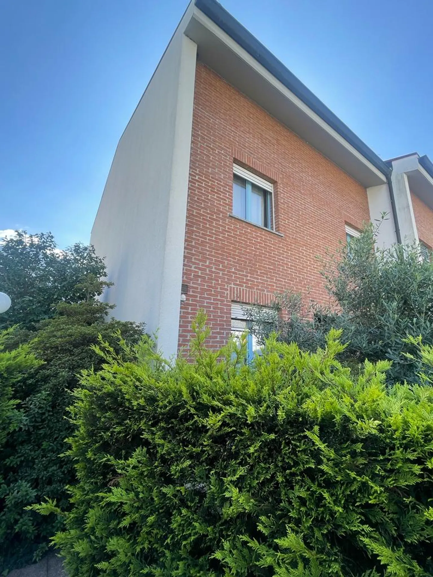 Ampia casa unifamiliare con 5,5 stanze - Sementina - Foto 3 di 13