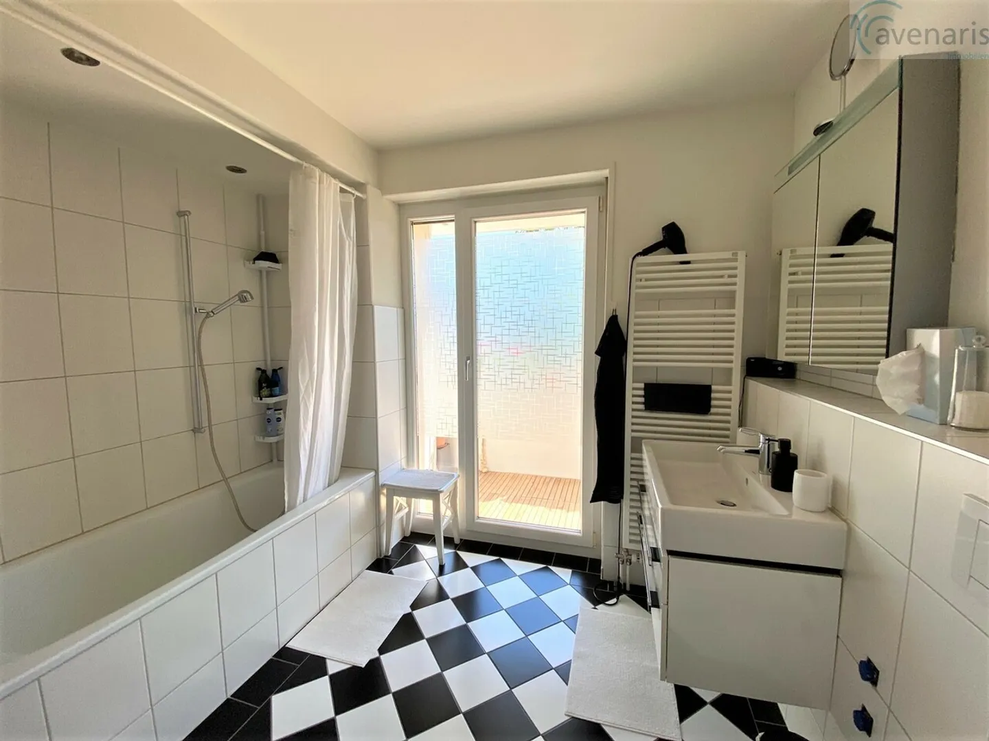 Spacious 2.5-room condominium with an attic - Photo 5 of 11