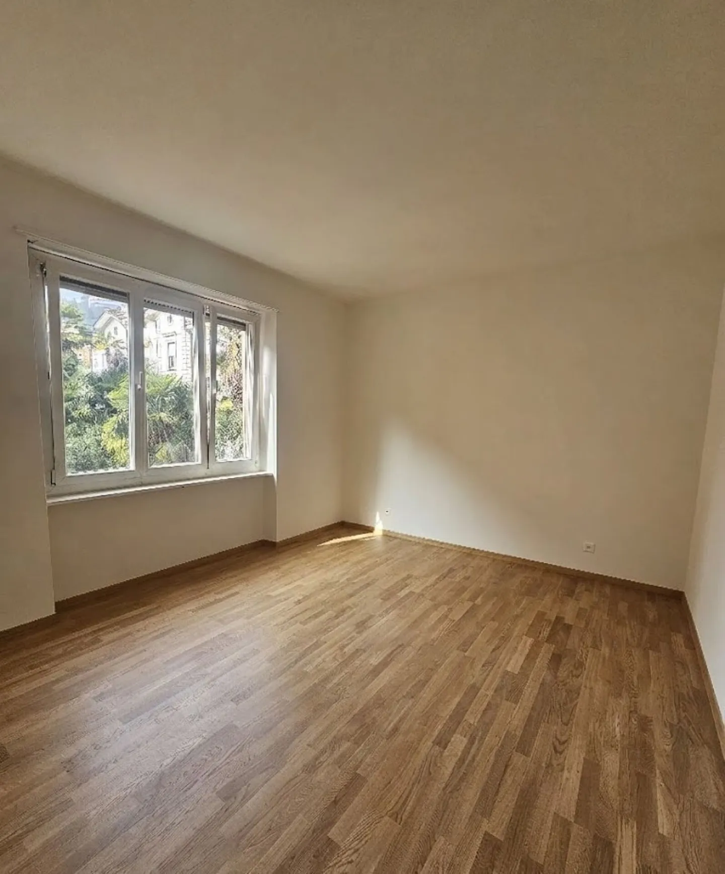 Appartamento ristrutturato di 2,5 stanze con balcone - Foto 4 di 6