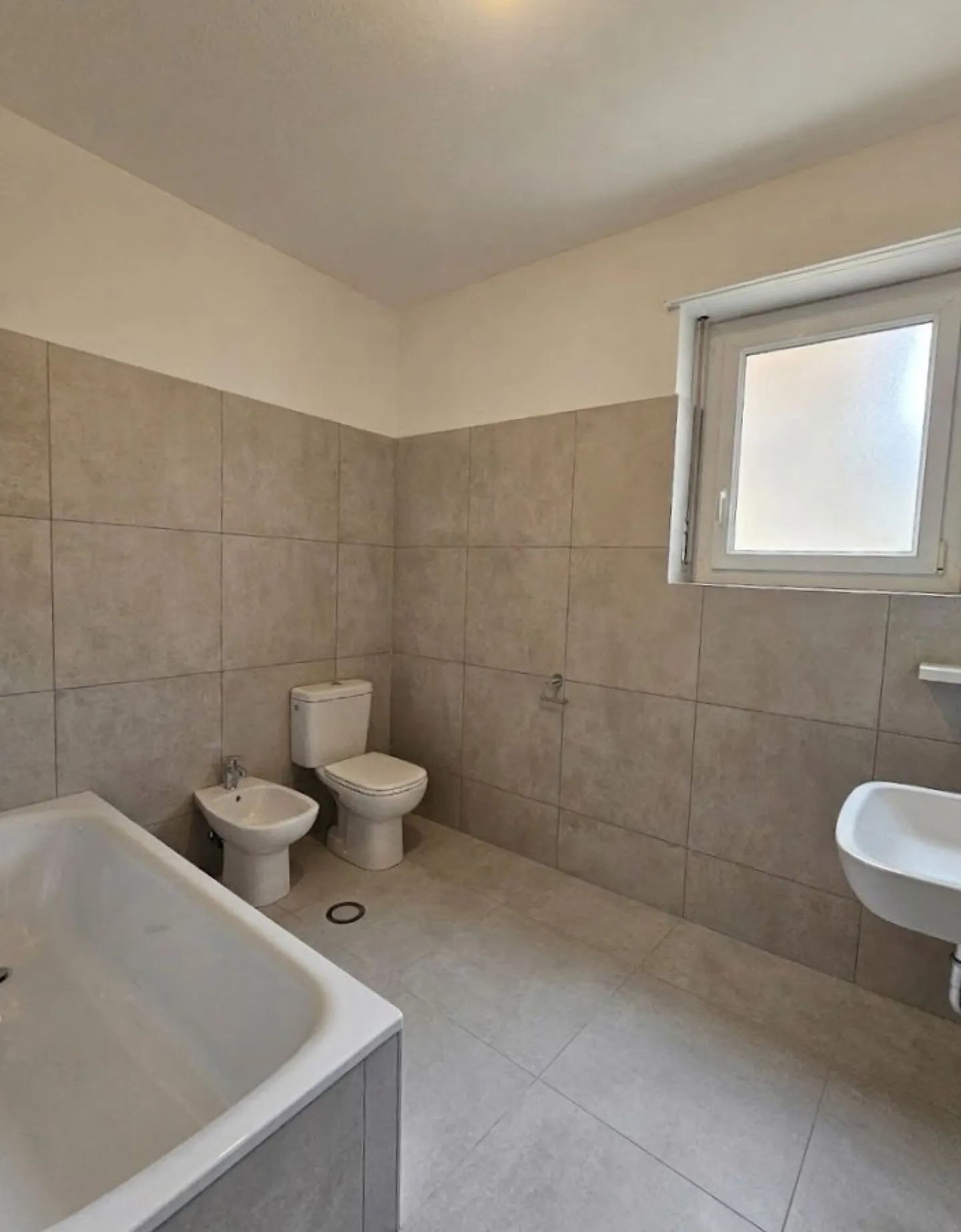 Appartamento ristrutturato di 2,5 stanze con balcone - Foto 5 di 6