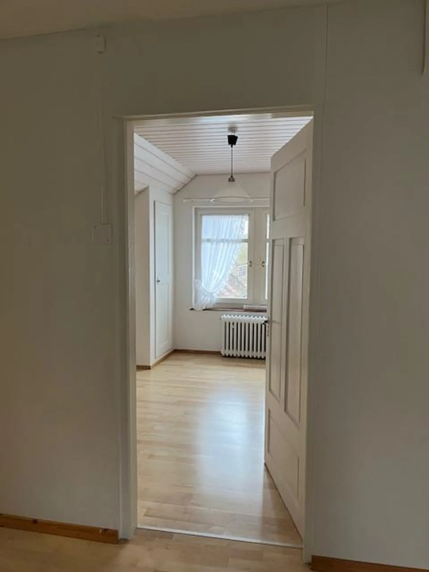 Office Space in 3-Room Apartment - Photo 3 of 5