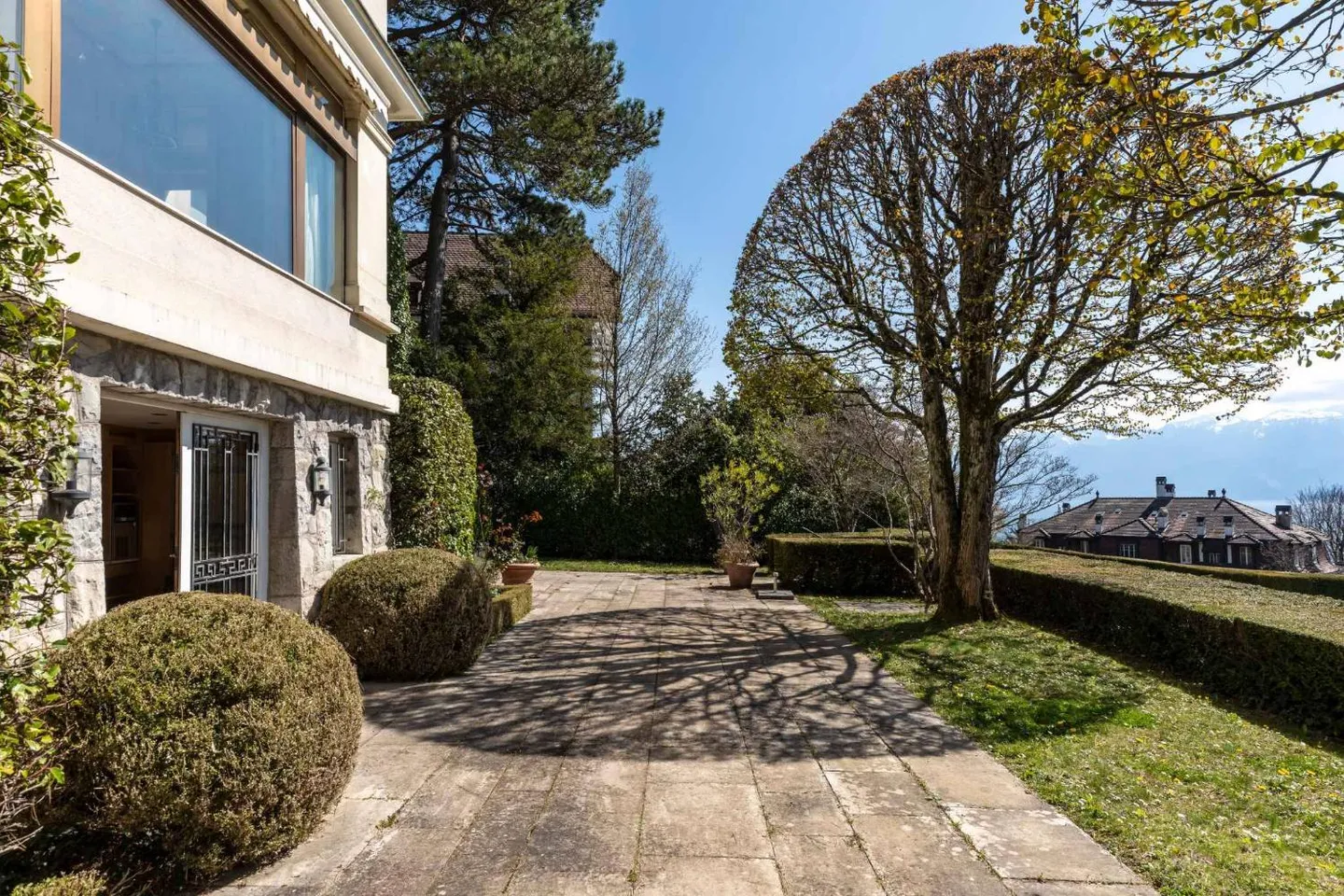 Villa mit Seeblick in Lausanne - Foto 3 von 12