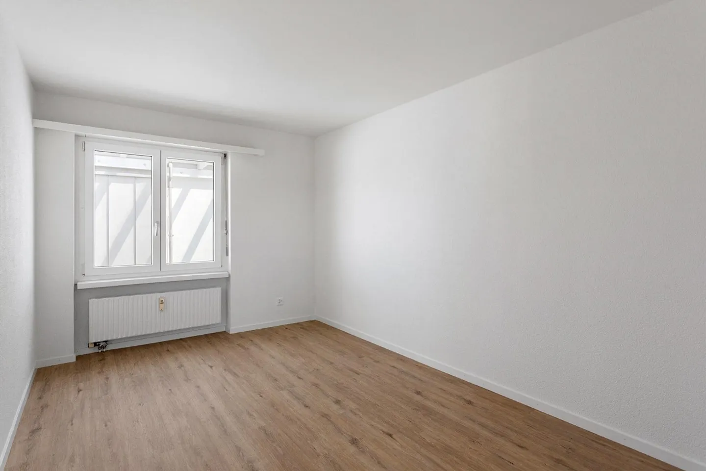 Bright 5.5 Room Attic Apartment with Dream Terrace for Rent! - Photo 9 of 12