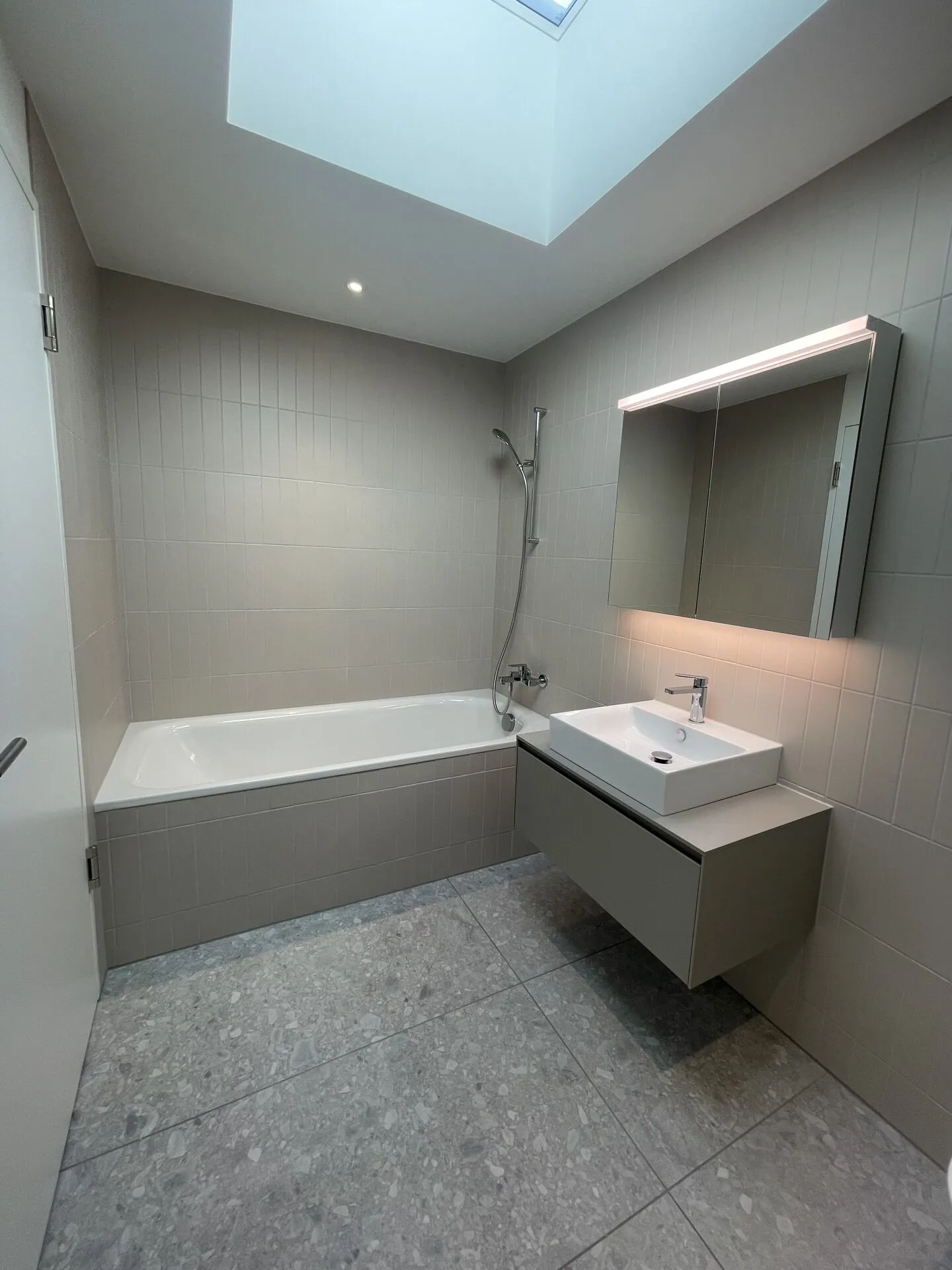 3.5 Room Penthouse Apartment North - Photo 21 of 26