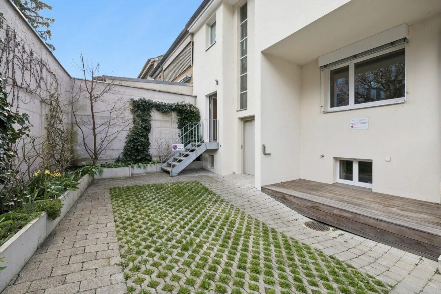 Moderne 2-Zimmer-Wohnung in Binningen - Foto 2 von 9