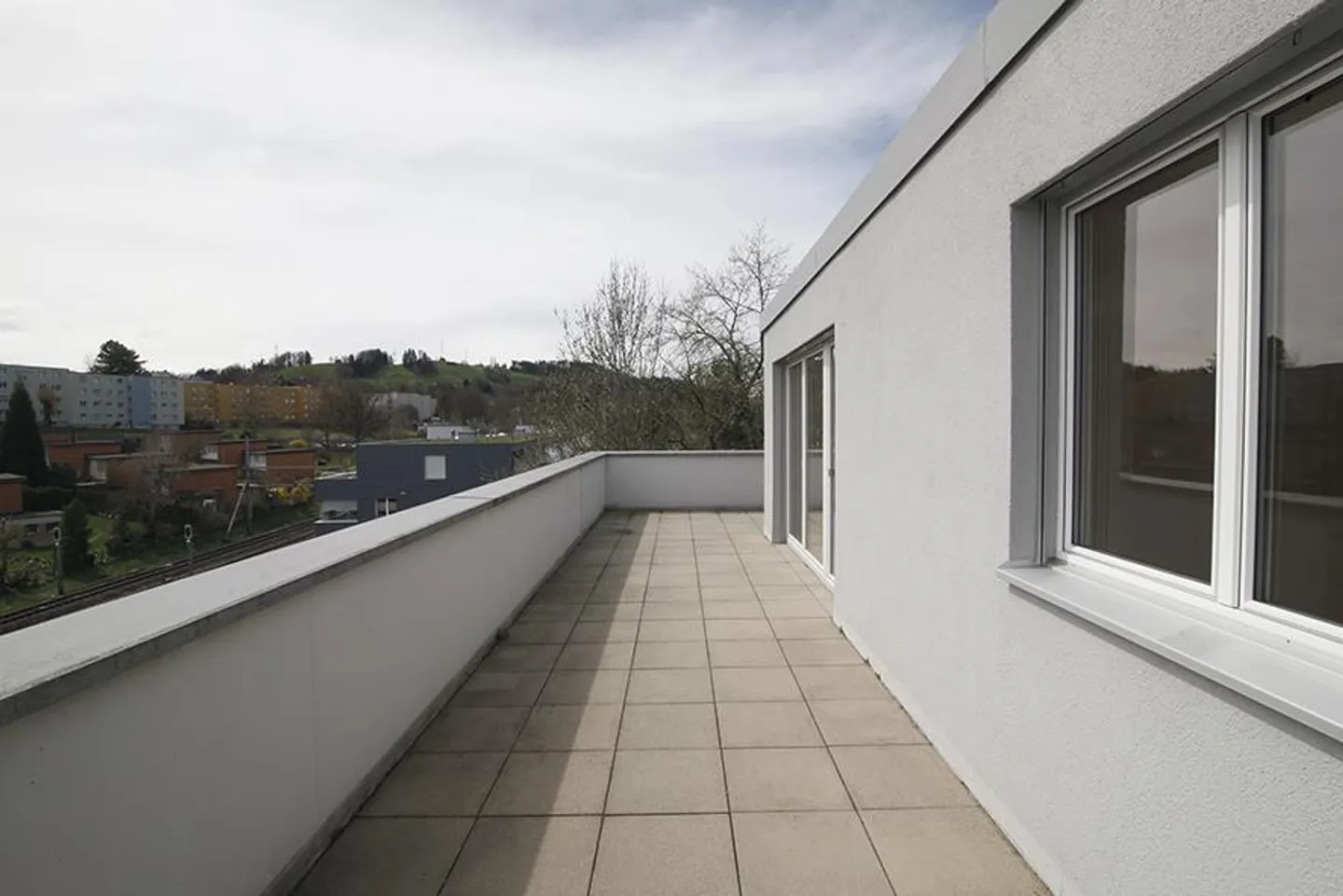 Modernes Apartment mit Terrasse - Foto 8 von 8