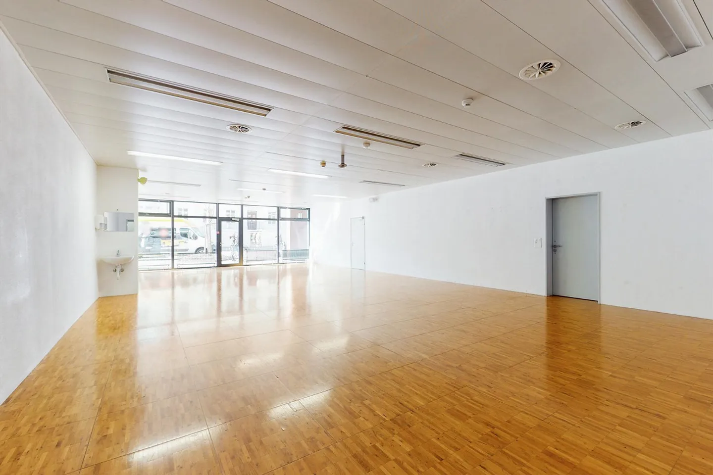 Bornblick - Commercial/Office Space - Photo 4 of 7