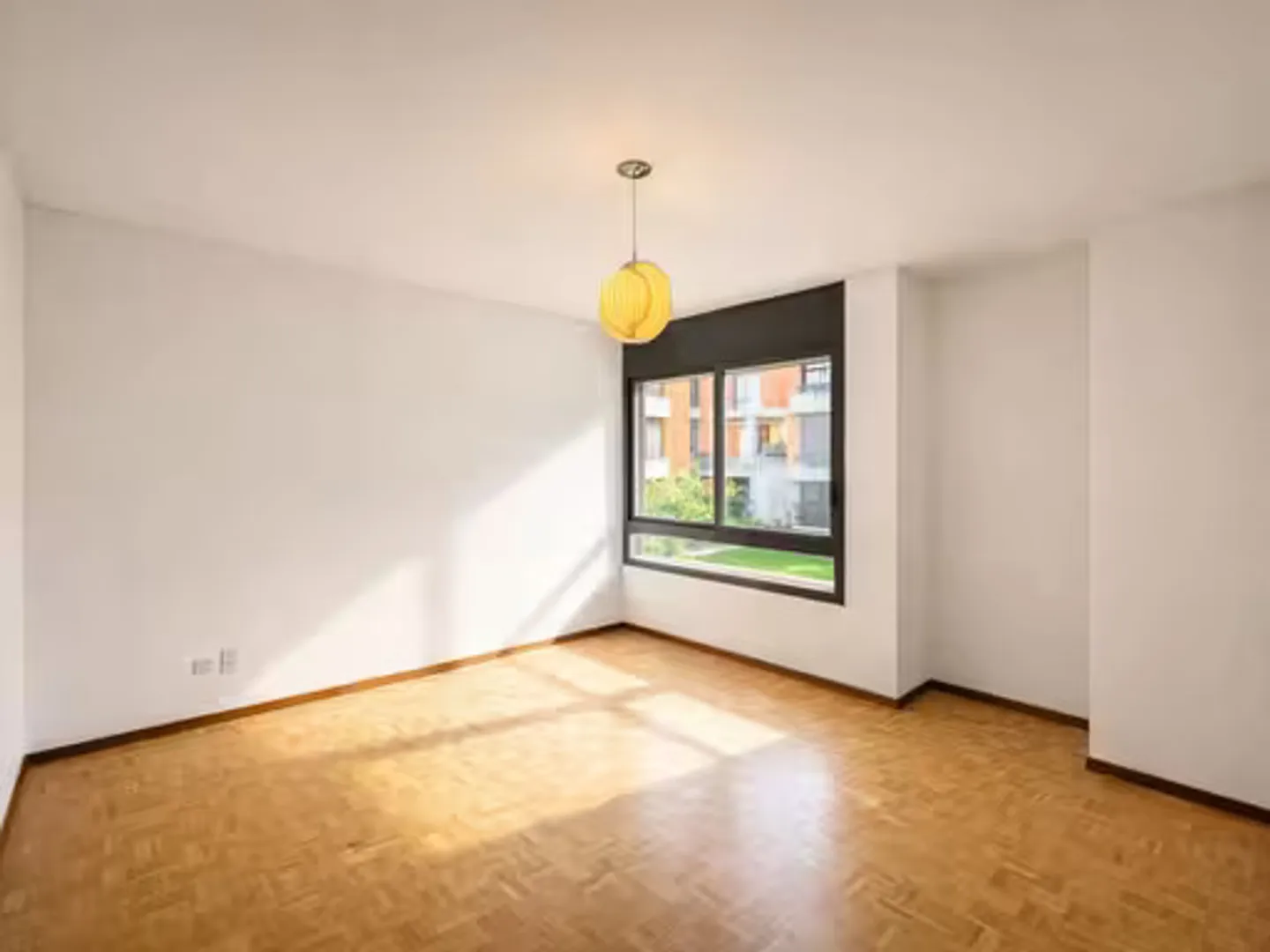 Appartement spacieux 4.5 pièces - Photo 6 sur 9