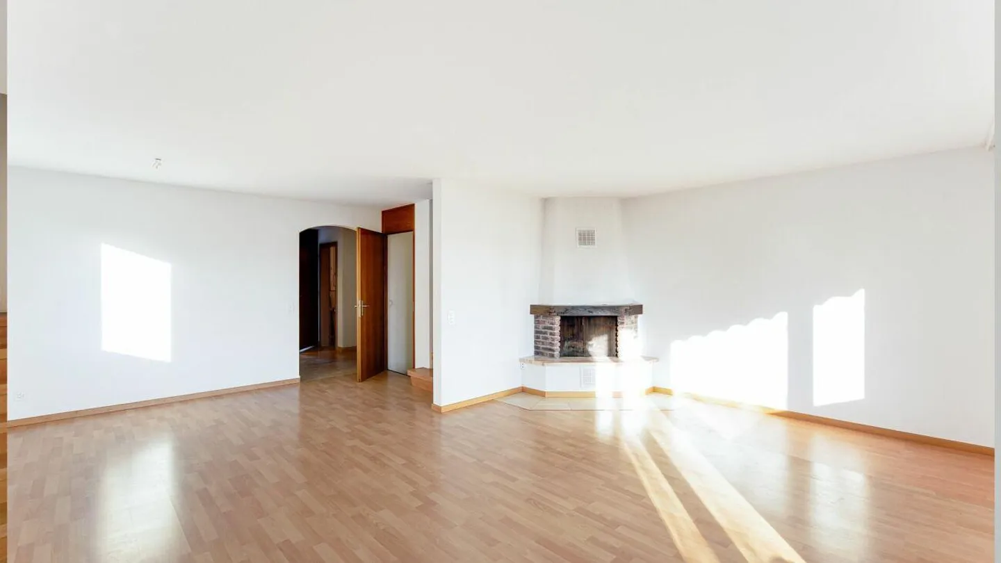4.5-Room Row End House with Large Garden and Great View - Photo 5 of 12
