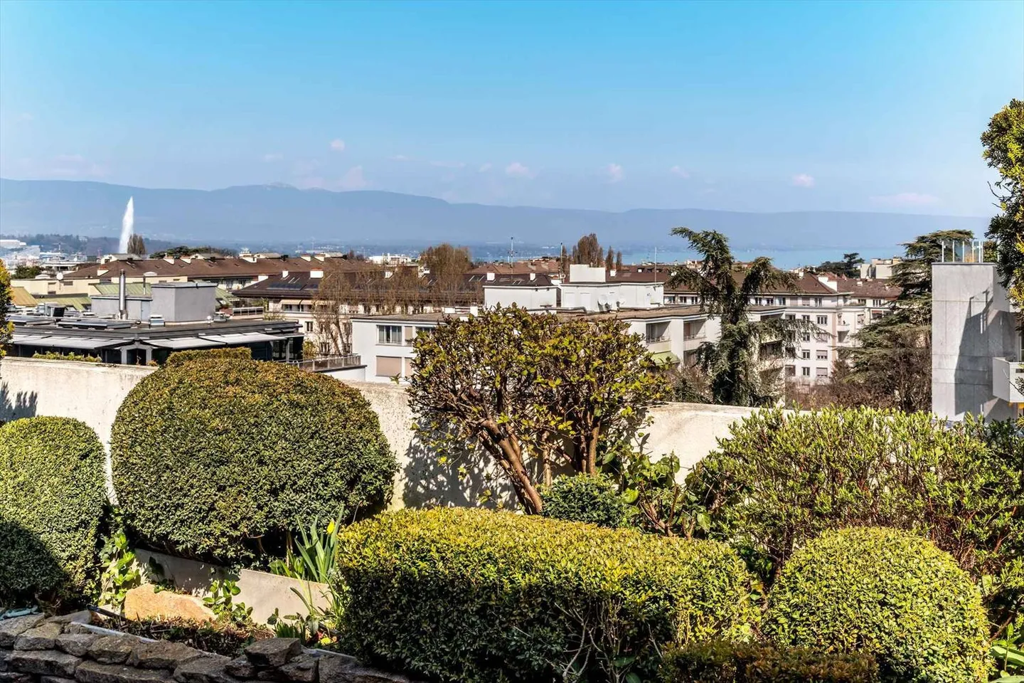 Penthouse with beautiful gable terrace - Photo 2 of 4