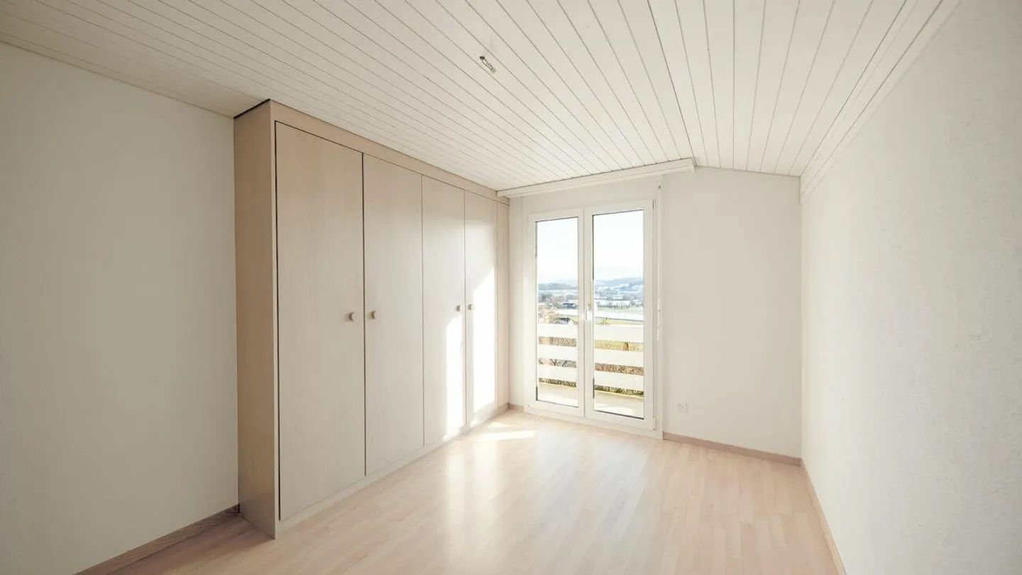 4.5-Room Row End House with Large Garden and Great View - Photo 9 of 12