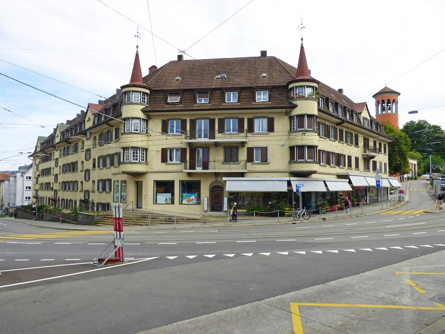 Posto auto in affitto nel centro di Wollishofen - Foto 1 di 6