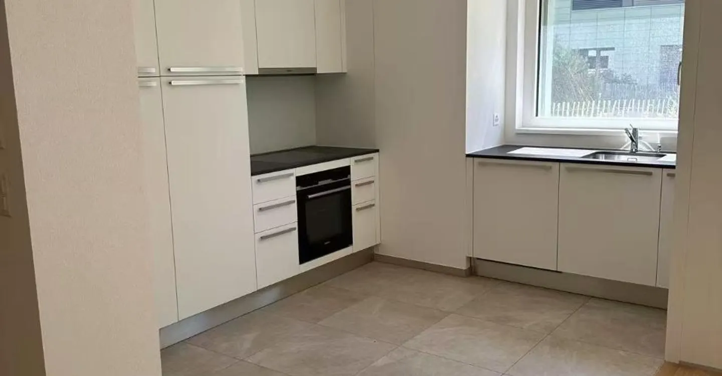 Magnificent 2.5-room apartment for rent in Chavannes-près-Renens - Photo 1 of 4