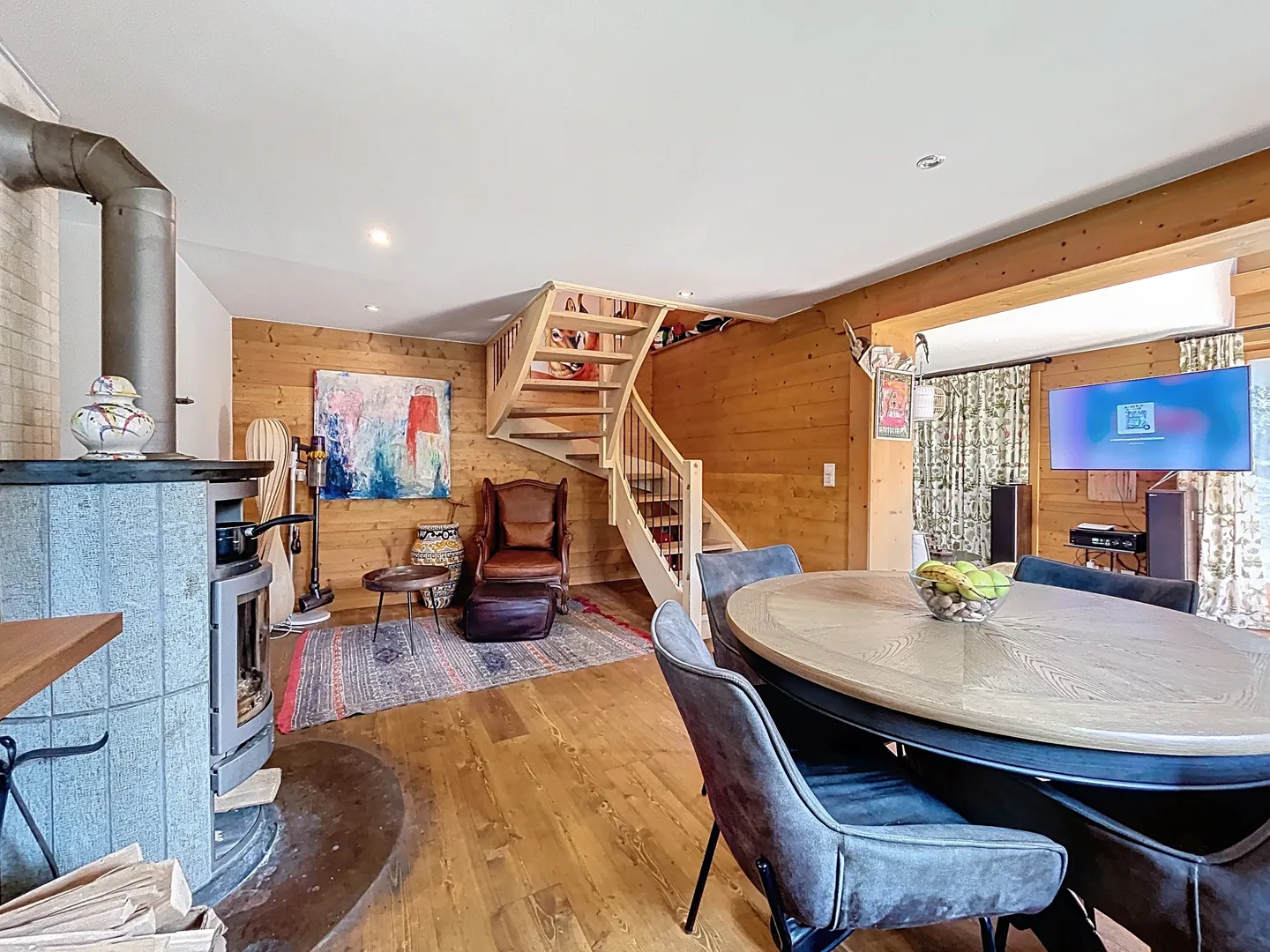 THE PERNETTES - Photo 4 of 13