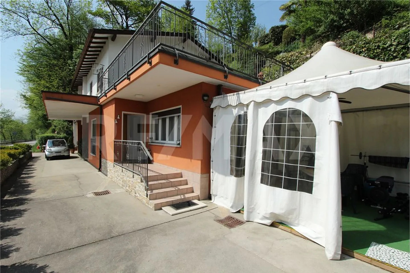 «7 Room single house» - Photo 3 sur 13