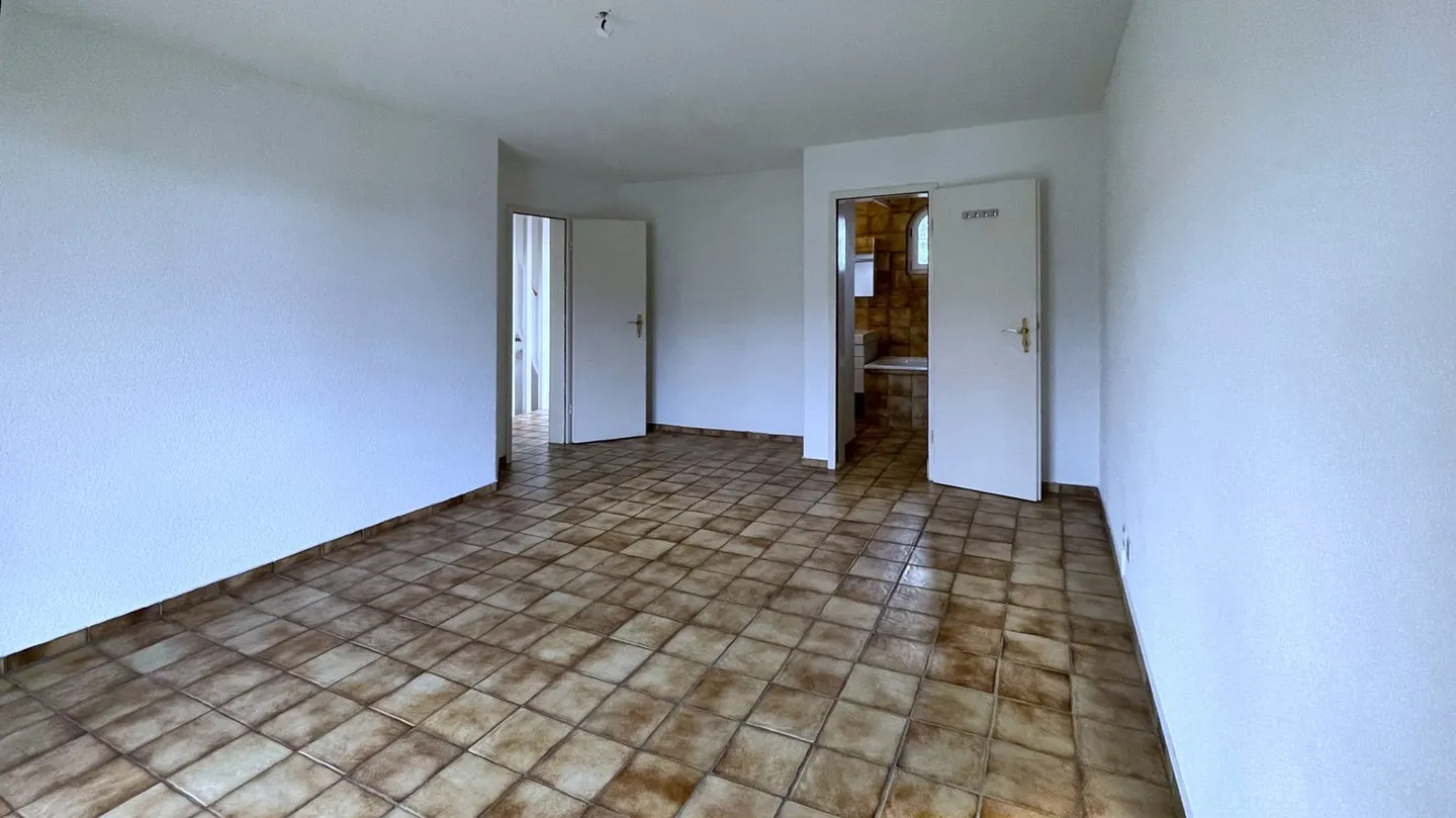 Incantevole casa a schiera con giardino - Foto 5 di 9