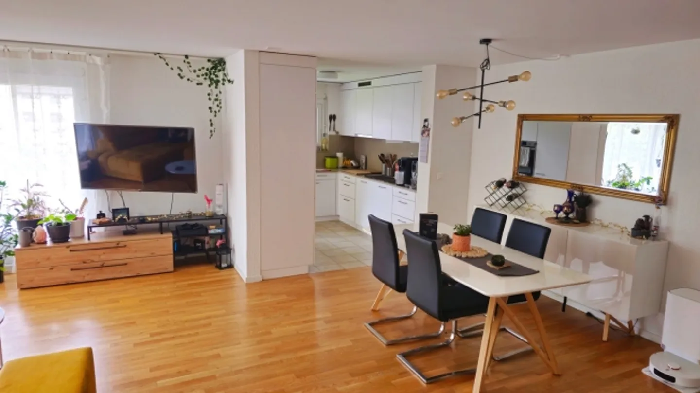 Appartement 4½ pièces à Urtenen-Schönbühl (BE), meublé, temporaire - Photo 2 sur 10