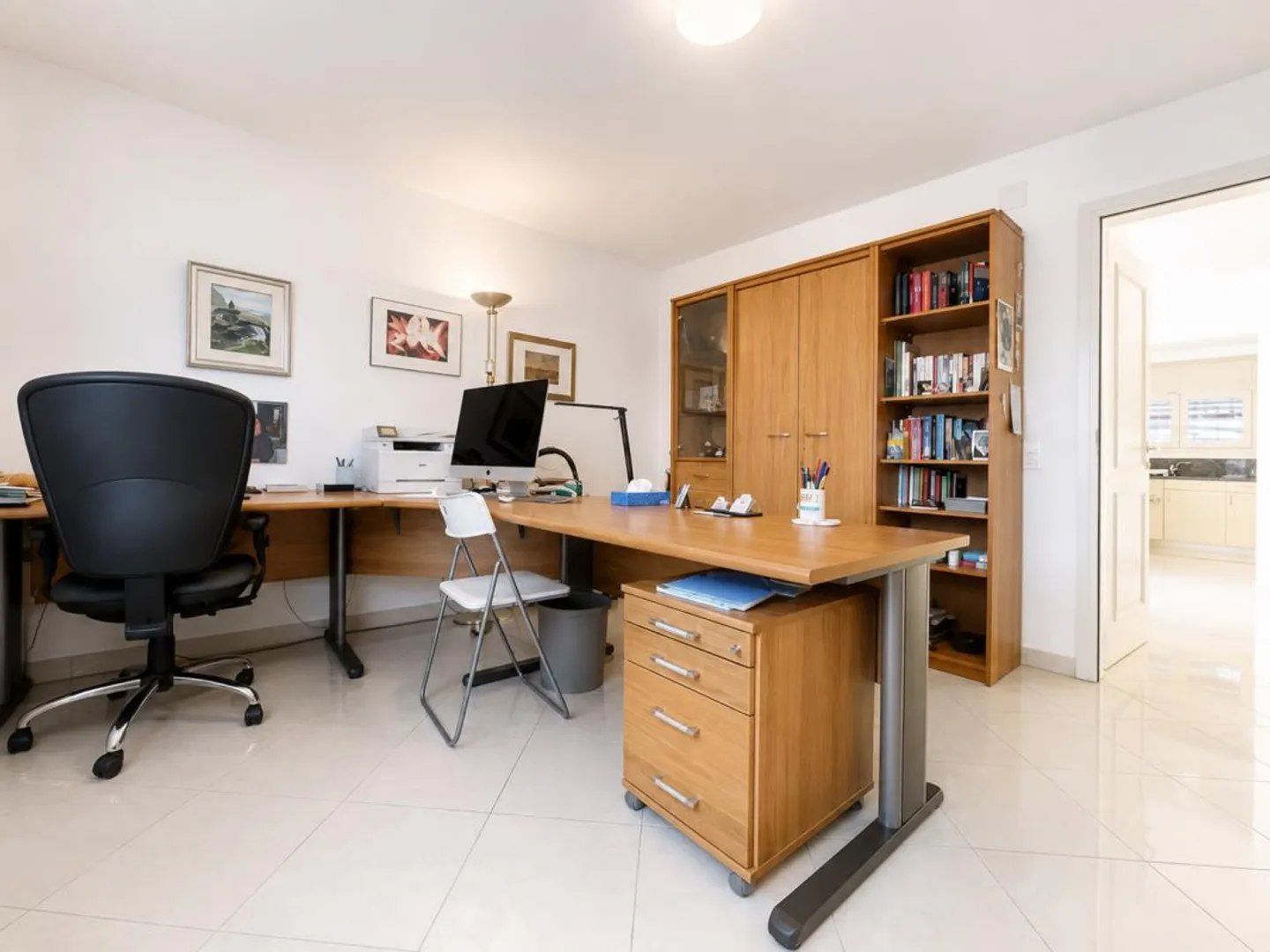 Bella casa con 2 appartamenti e una piscina. - Foto 8 di 9