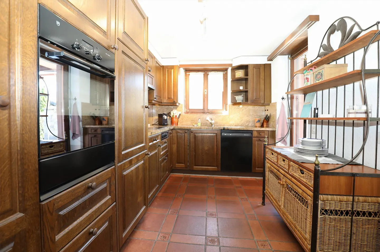 Beautiful single-family/holiday home with pool and view of Lake Maggiore - Photo 10 of 19