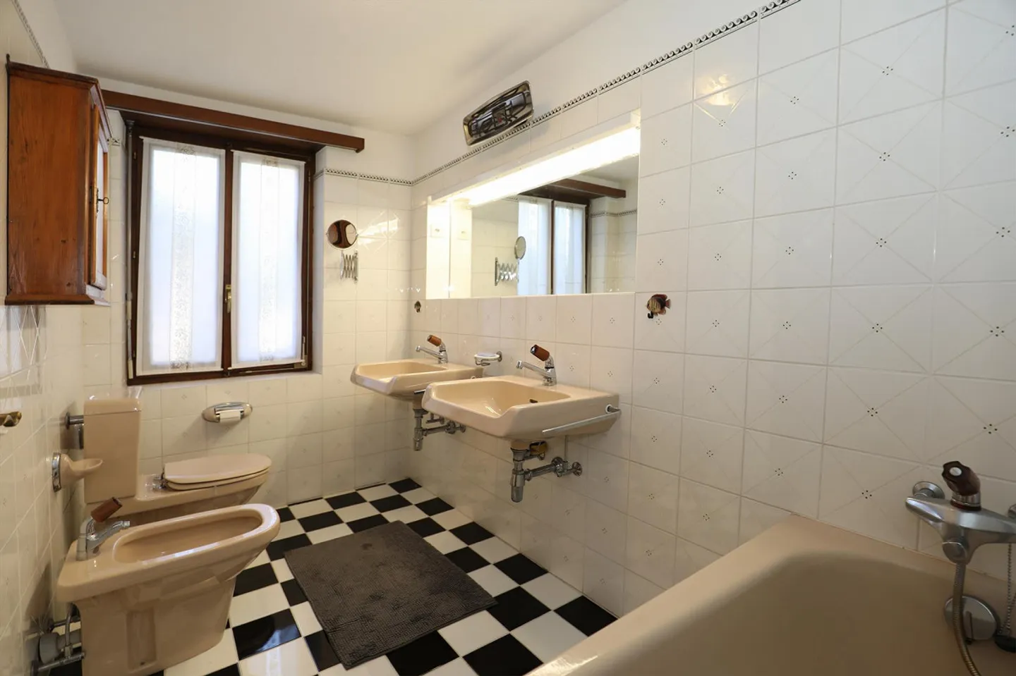 Beautiful single-family/holiday home with pool and view of Lake Maggiore - Photo 12 of 19