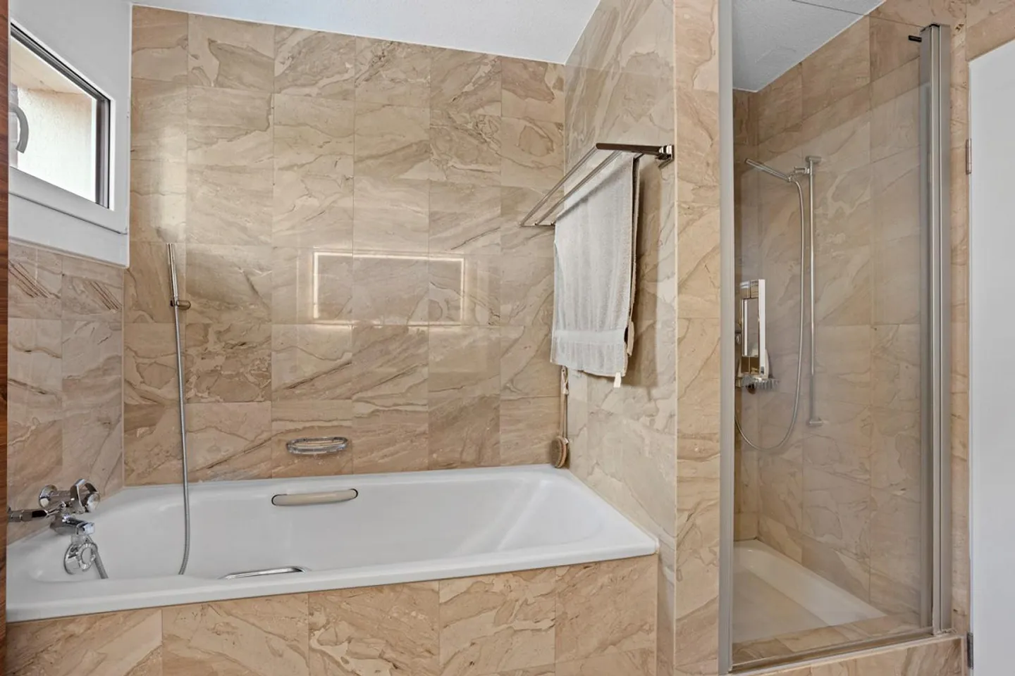 Maisonette de 5,5 pièces près de l'hôpital de Frauenfeld - Photo 4 sur 30