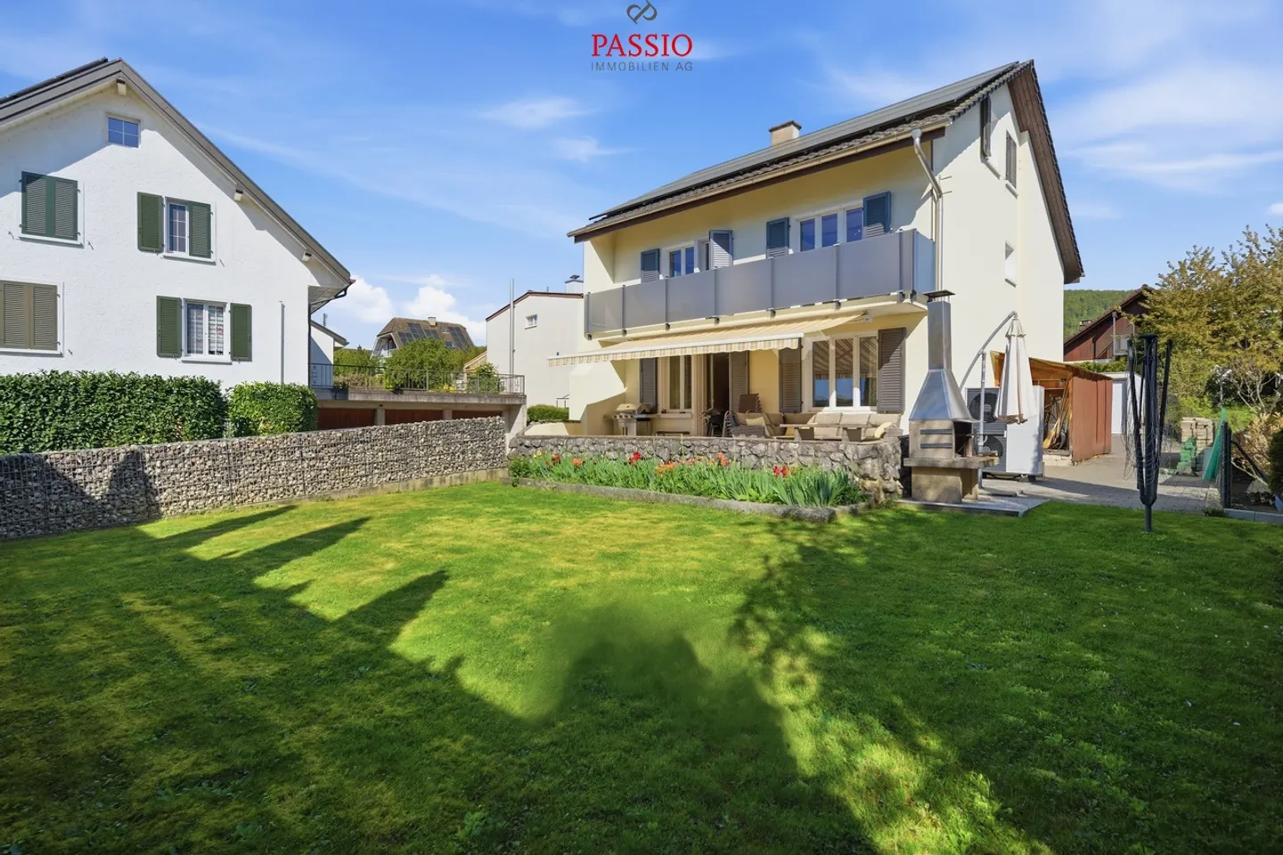 Casa spaziosa con giardino paradisiaco e tanto spazio - Foto 1 di 42