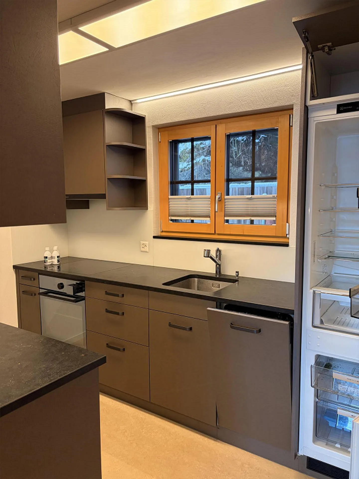 Attractive 3.5-room apartment in Schluein – quiet, bright and comfortable - Photo 7 of 13