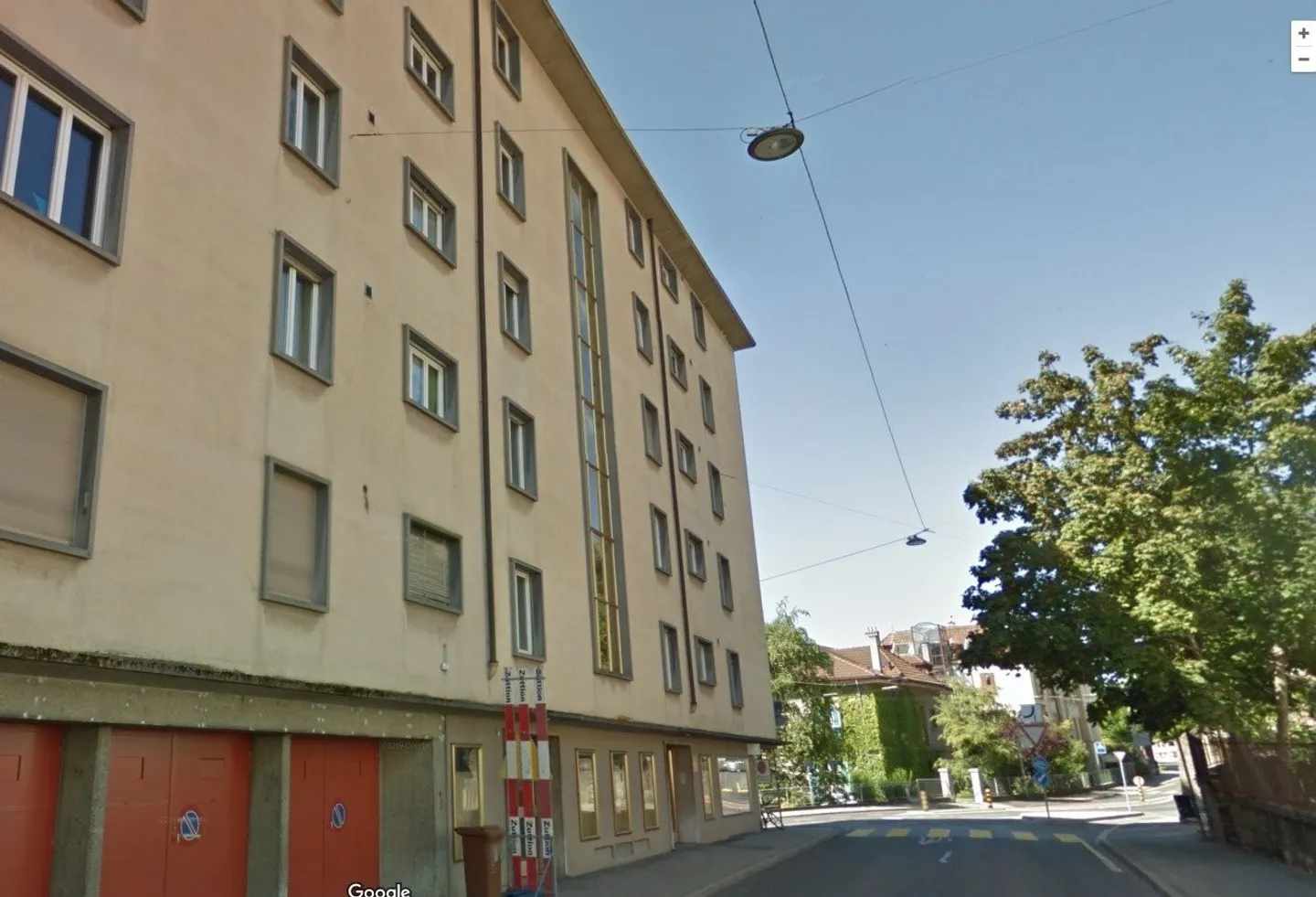 MAGNIFIQUE LOGEMENT AVEC SUPERBE VUE SUR LE LAC - Photo 7 sur 10