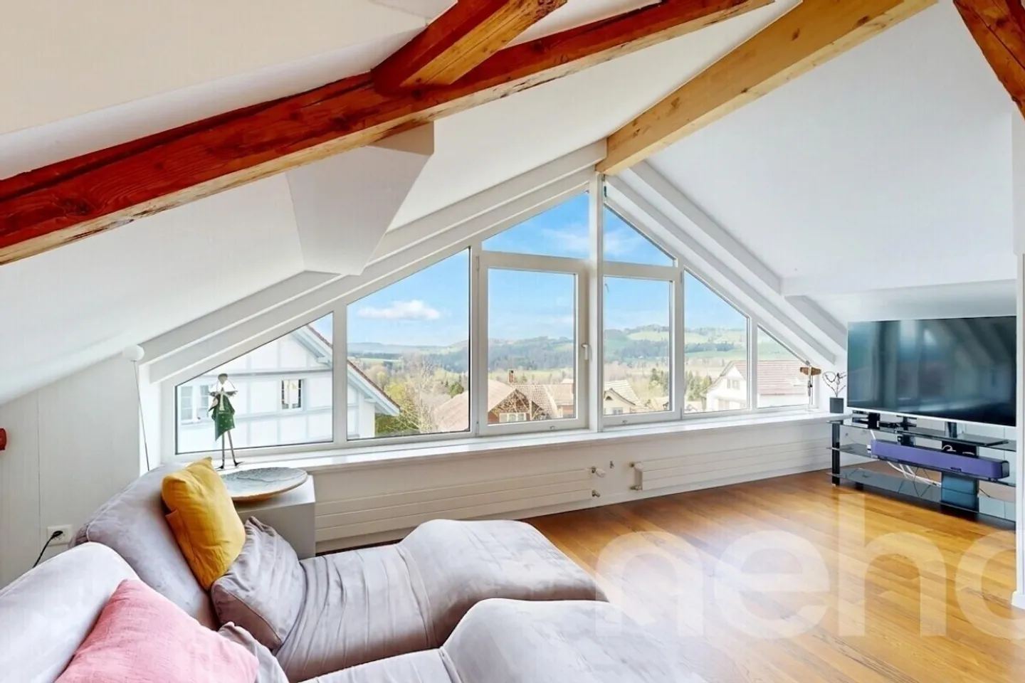 Vielseitige Liegenschaft mit Wohnung - Foto 9 von 12