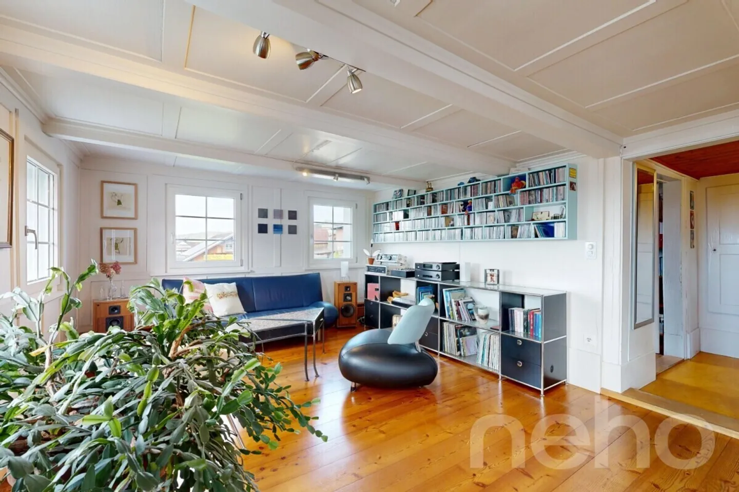 Vielseitige Liegenschaft mit Wohnung - Foto 3 von 12