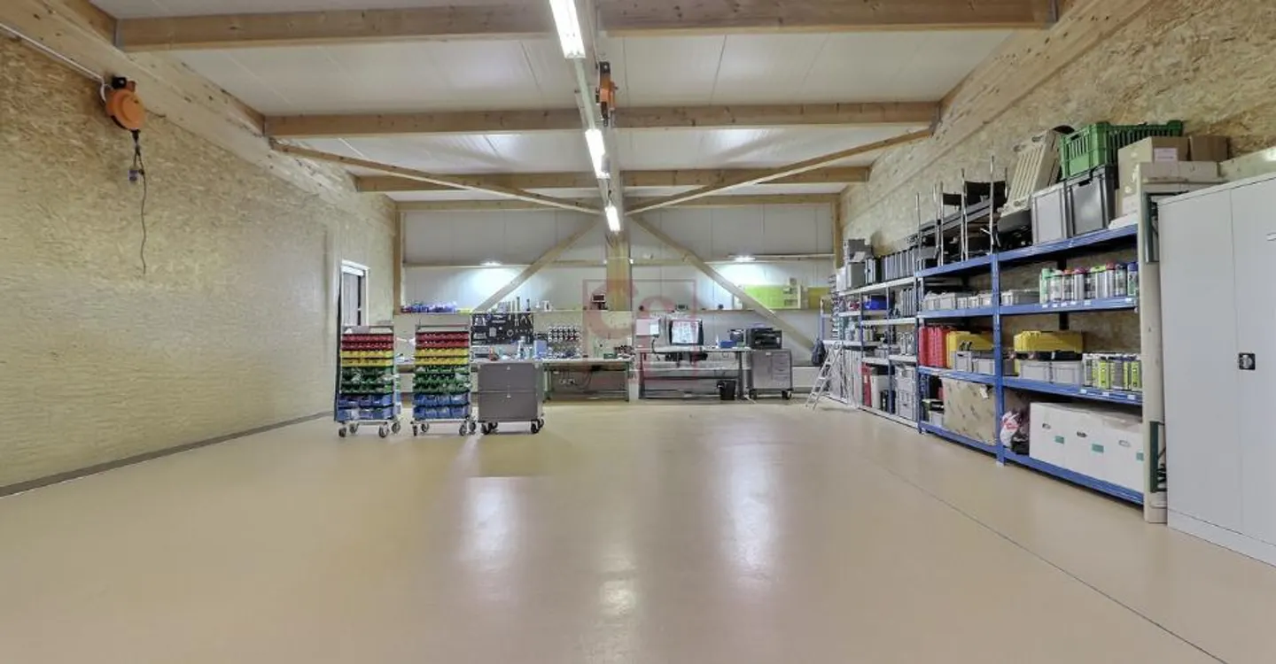 Modern workshop warehouse in Enney - Ideally located near Bulle - Photo 4 of 6