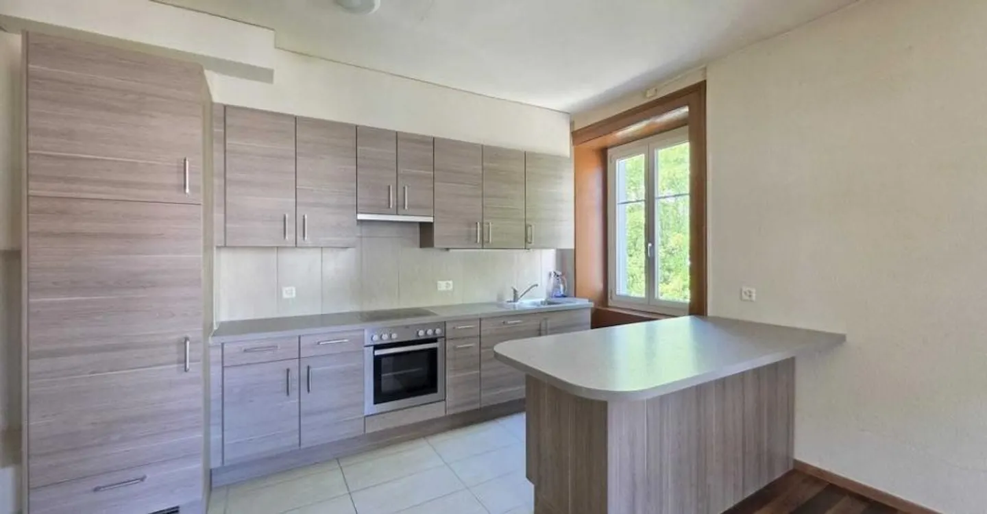 Beautiful apartment with balcony - Photo 1 of 6