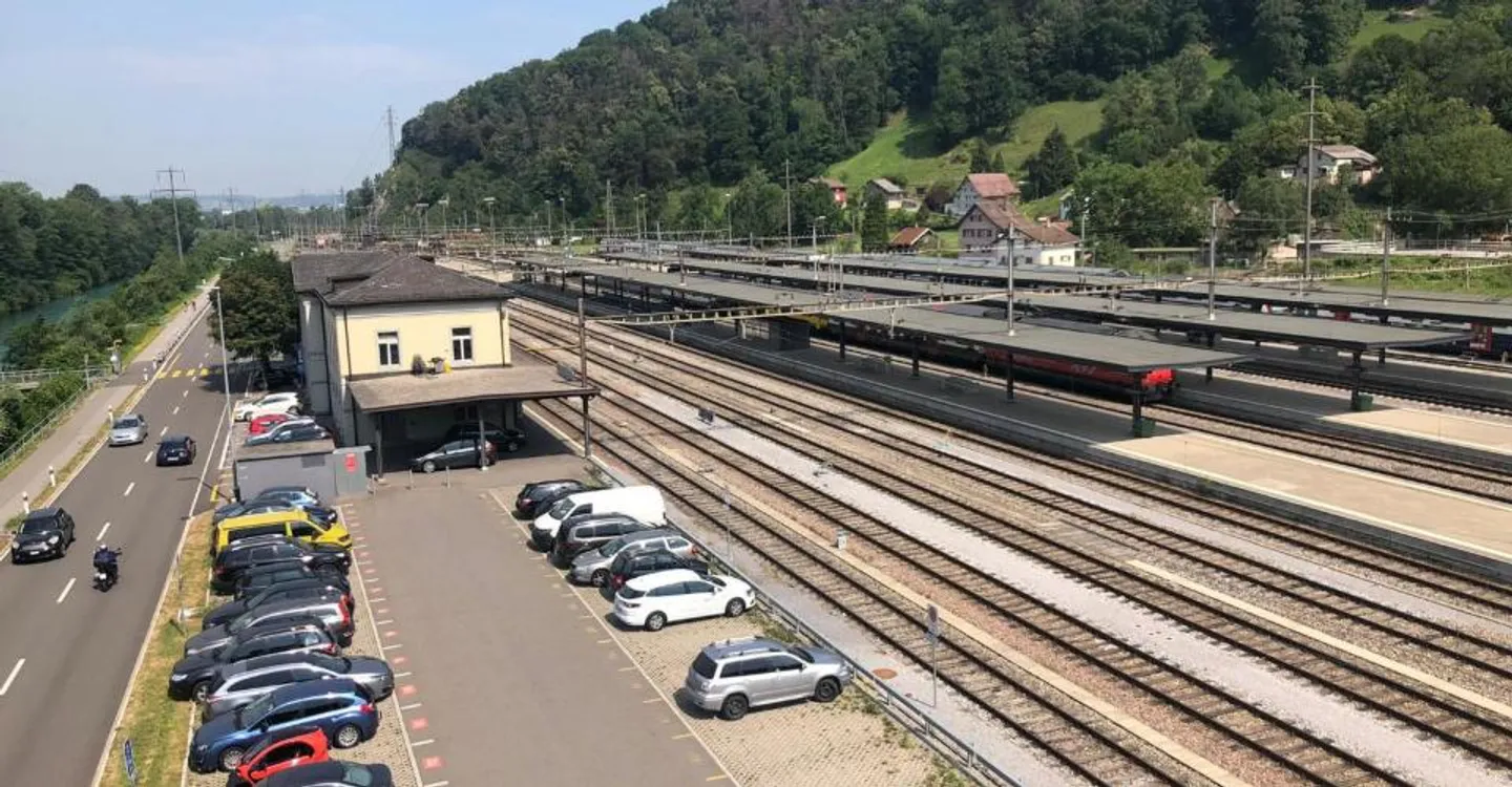 Parcheggio direttamente alla stazione di Ziegelbrücke - Foto 1 di 2