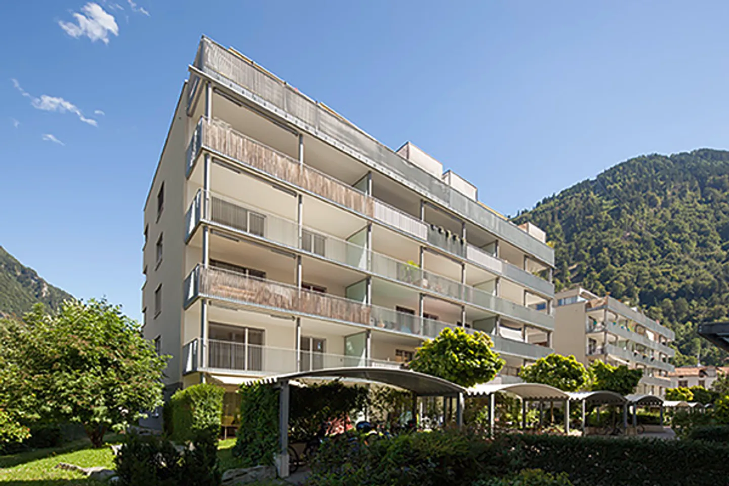 Appartamento con grande balcone per rilassarsi! - Foto 1 di 9