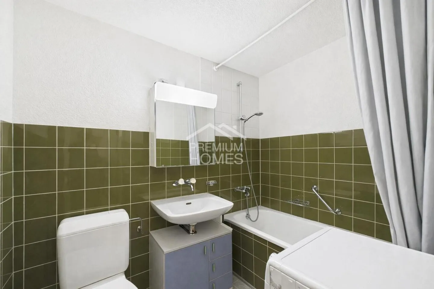 Affordable Living in the Heart of the City - Photo 5 of 10